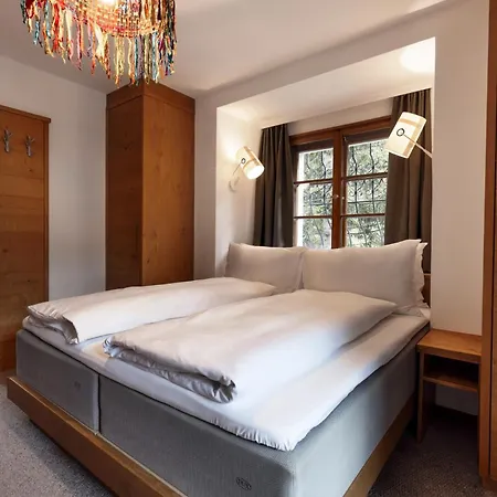Hotel Valluga 4*